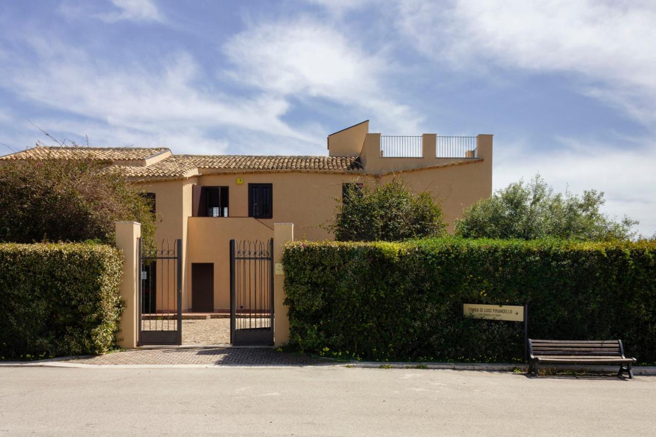 2 Apartments - Akragas Home 1 & 2 On Via Atenea City Center With View Agrigento Kültér fotó
