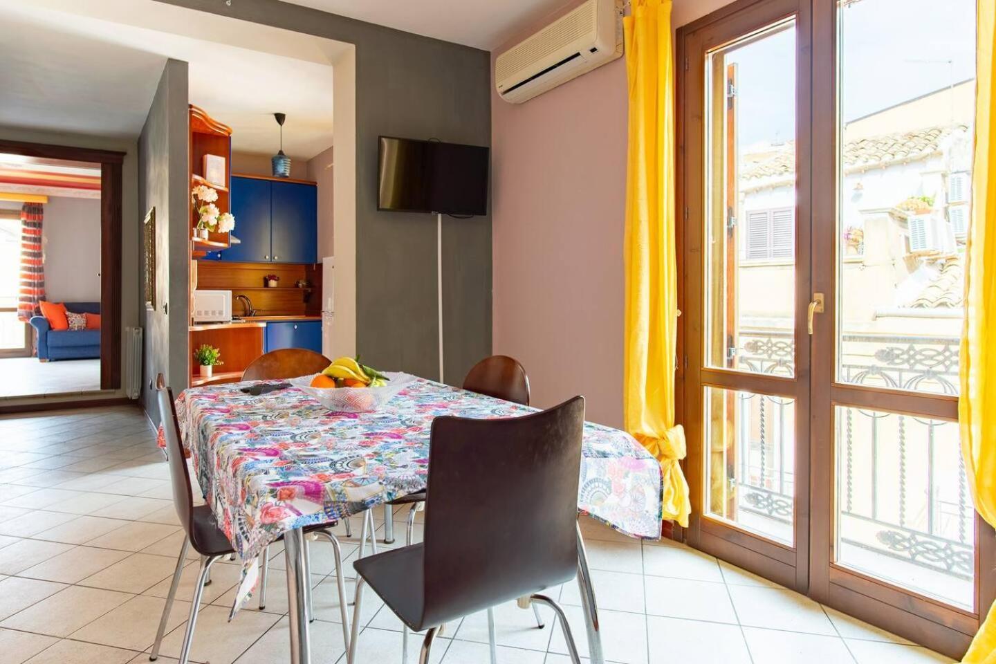2 Apartments - Akragas Home 1 & 2 On Via Atenea City Center With View Agrigento Kültér fotó