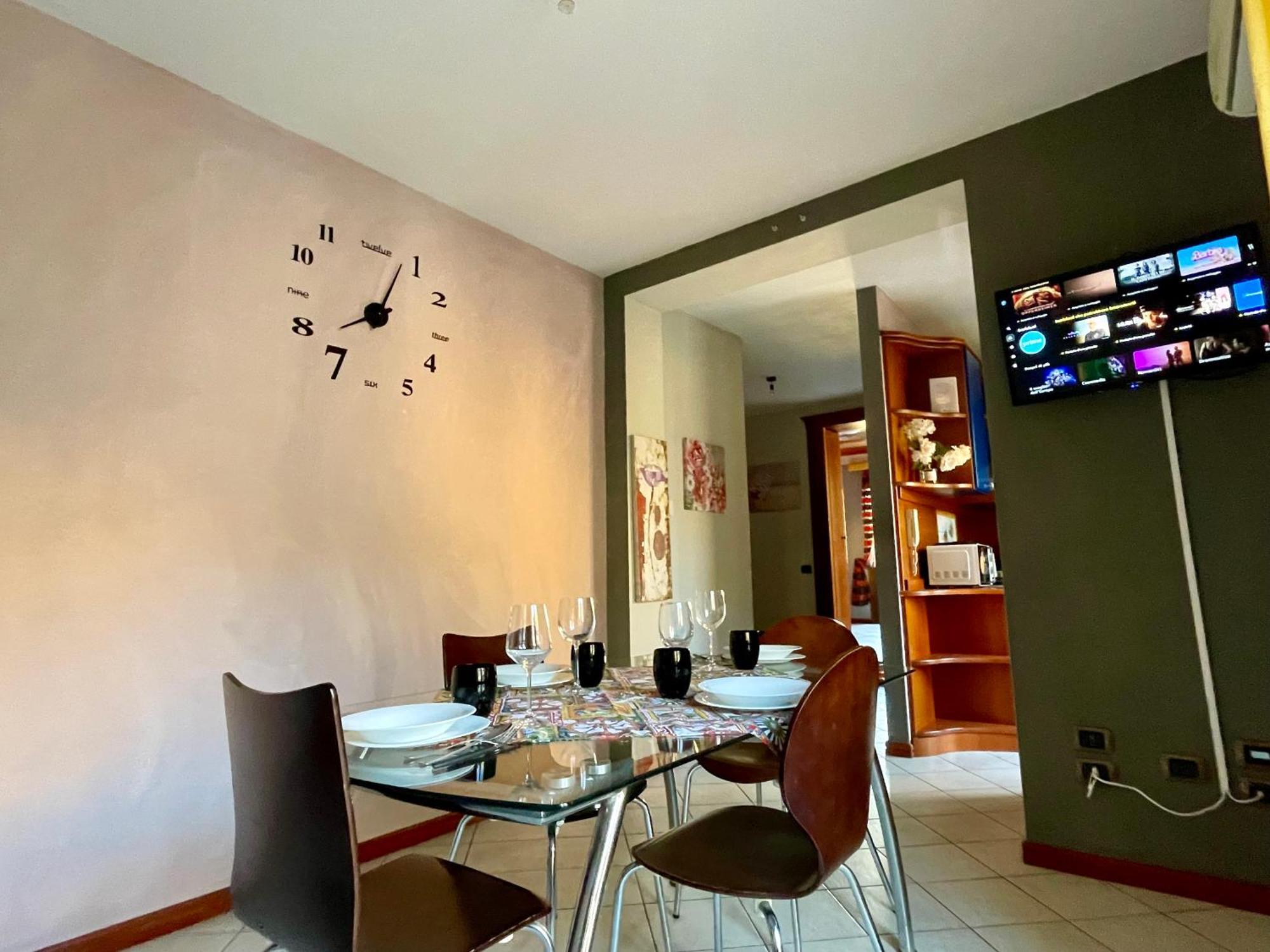 2 Apartments - Akragas Home 1 & 2 On Via Atenea City Center With View Agrigento Kültér fotó