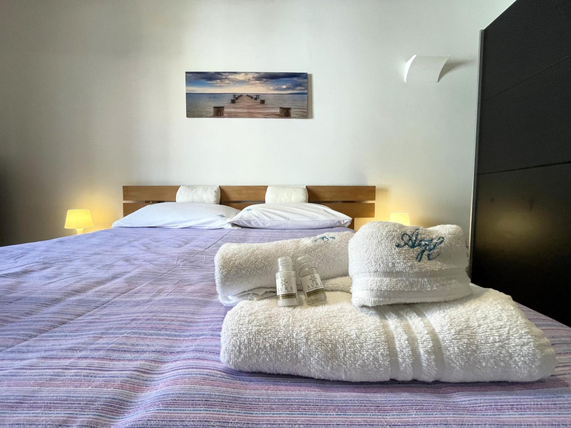 2 Apartments - Akragas Home 1 & 2 On Via Atenea City Center With View Agrigento Kültér fotó